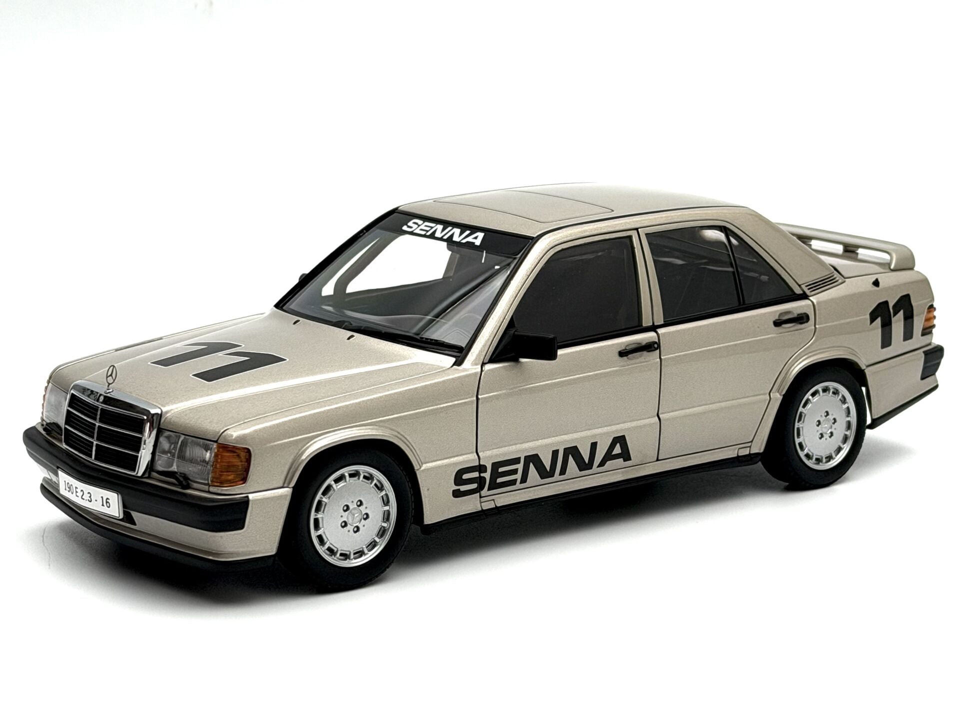 1:18 Mercedes-Benz 190E Nürburgring 1984 Winner SENNA - Autoart