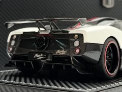 1:18 Pagani Zonda Cinque Coupe 2009 Bianco Benny - BBR & Almost Real