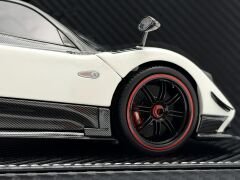 1:18 Pagani Zonda Cinque Coupe 2009 Bianco Benny - BBR & Almost Real
