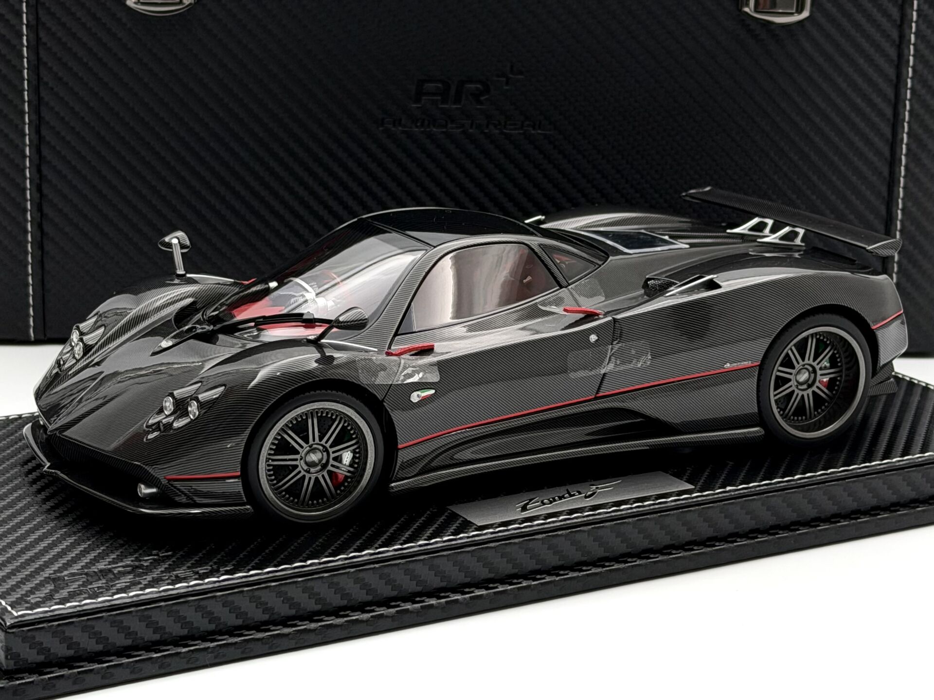 1:18 Pagani Zonda F 2005 Gloss Carbon Black - BBR & Almost Real