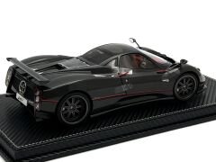 1:18 Pagani Zonda F 2005 Gloss Carbon Black - BBR & Almost Real