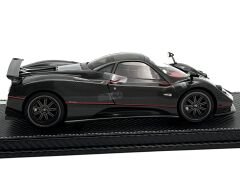 1:18 Pagani Zonda F 2005 Gloss Carbon Black - BBR & Almost Real