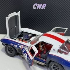 1:18 Corvette Sting Ray Finish Line 1967 Sebring Winner - Exoto