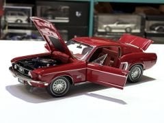 1:18 Ford Mustang GT390 Red 1968 - Autoart