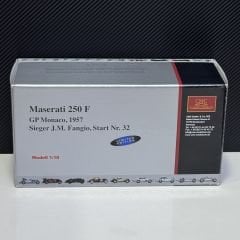 1:18 Maserati F1 250F Fangio 1957 Monaco GP World Champion - CMC