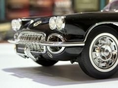1:18 Chevrolet Corvette C1 1959 Tuxedo Black 71142 - Autoart