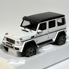 1:18 Mercedes-Benz G500 4x4² Gloss White 2015 - Autoart