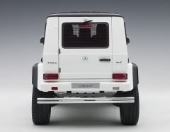 1:18 Mercedes-Benz G500 4x4² Gloss White 2015 - Autoart