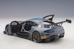 1:18 Aston Martin Vantage GT3 Bathurst 2019 81906 - Autoart