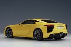 1:18 Lexus LFA Pearl Yellow 2010 78854 - Autoart