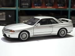 1:18 Nissan Skyline GT-R R32 V Spec 2 Spark Silver 77346 Autoart