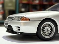 1:18 Nissan Skyline GT-R R32 V Spec 2 Spark Silver 77346 Autoart