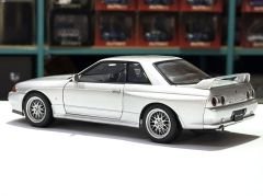 1:18 Nissan Skyline GT-R R32 V Spec 2 Spark Silver 77346 Autoart