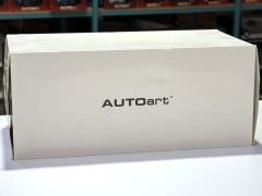 1:18 Nissan Skyline GT-R R32 V Spec 2 Spark Silver 77346 Autoart