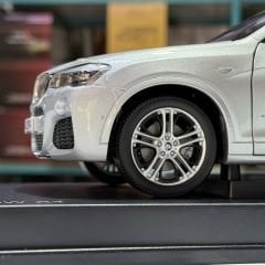 1:18 BMW X4 XDrive F26 Silver 2014 - Paragon