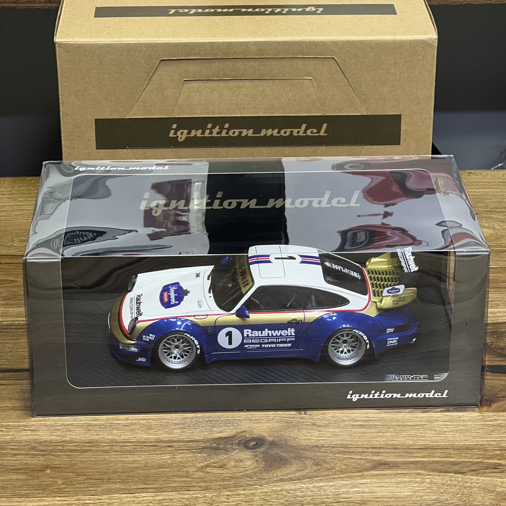 1:18 Porsche 911 RWB 964 IG2460 - Ignition Model