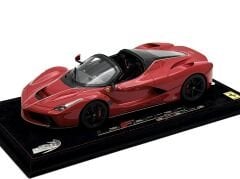 1:18 Ferrari LaFerrari Aperta 2016 Rosso Corsa 159 pcs. - BBR MODEL