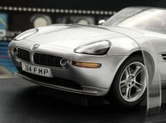 1:18 BMW Z8 James Bond 007 Version E52  - Autoart