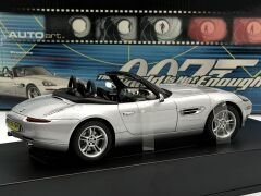 1:18 BMW Z8 James Bond 007 Version E52  - Autoart