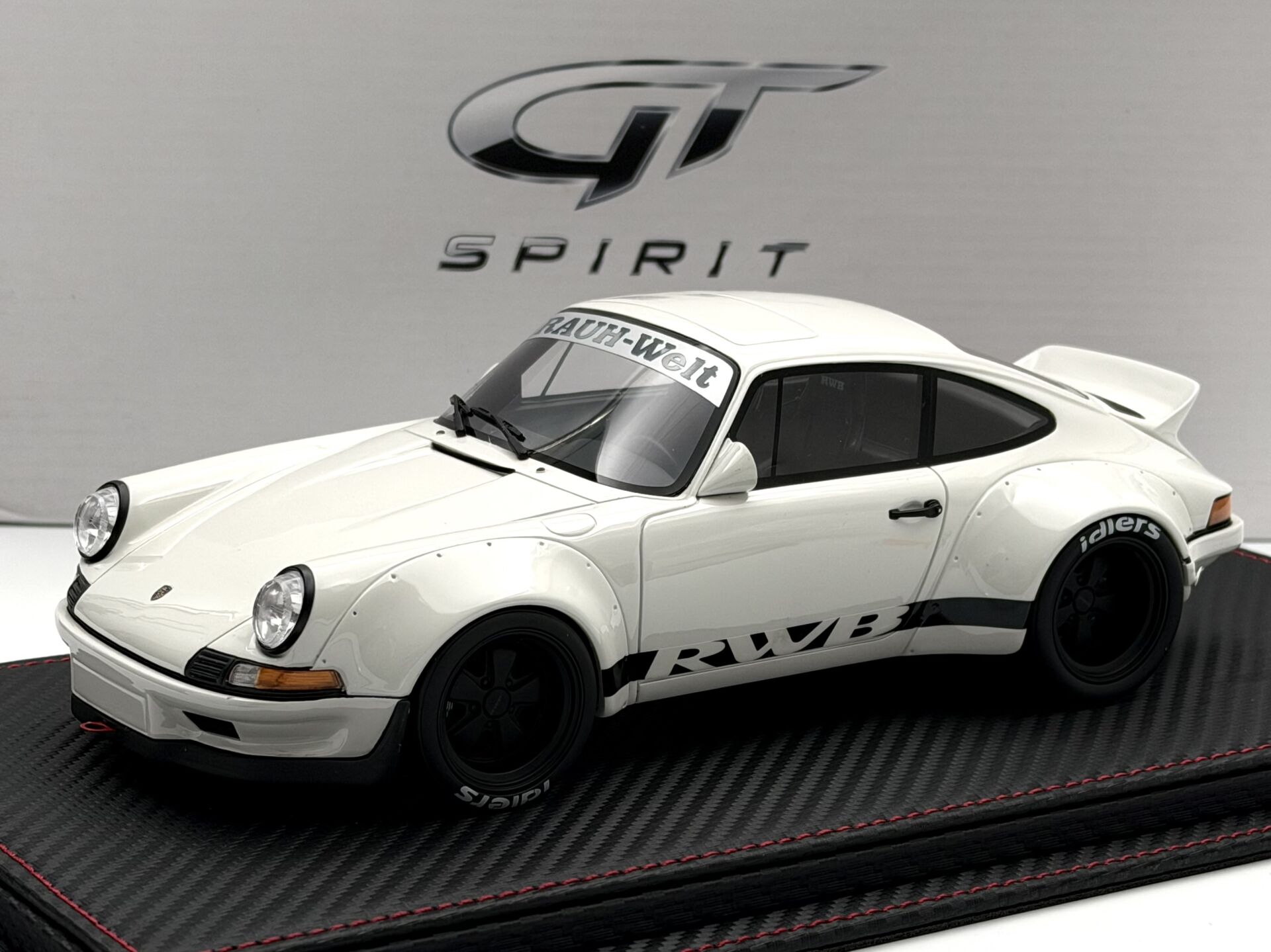 1:18 Porsche 911 930 RWB White Blanco ZM077 - GT Spirit