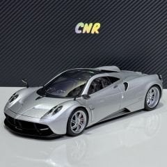 1:18 Pagani Huayra 2012 Silver - Autoart Signature
