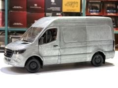 1:18 Mercedes-Benz Sprinter Van Kastenwagen Rugged Edition - Norev