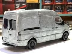 1:18 Mercedes-Benz Sprinter Van Kastenwagen Rugged Edition - Norev