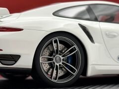 1:18 Porsche 911 991 Turbo S Techart White GT049 - GT Spirit