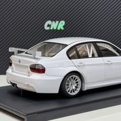 1:18 BMW 320 Si WTCC Plain Body Version E90 White - Autoart