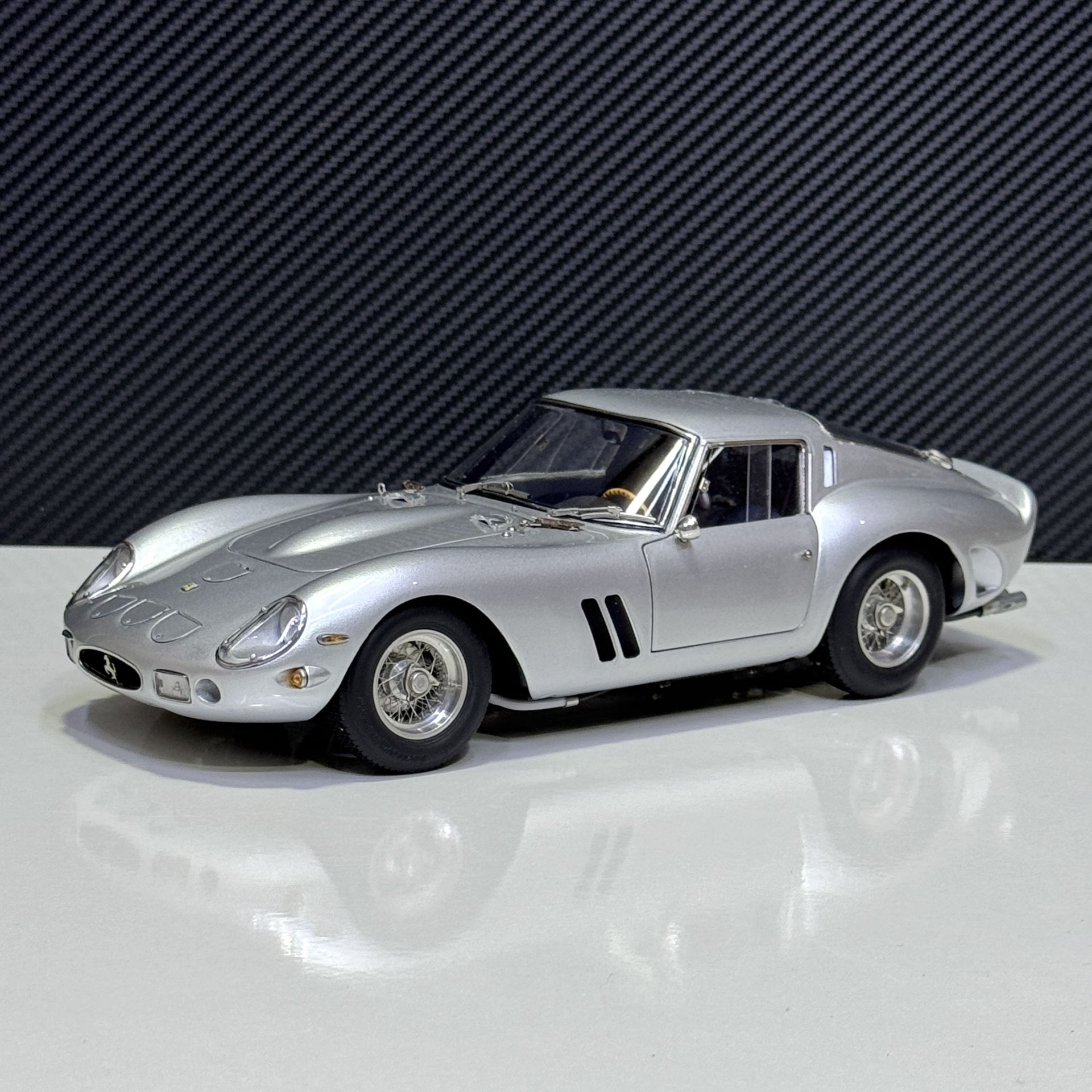 1:18 Ferrari 250 GTO Silver 1962 - CMC