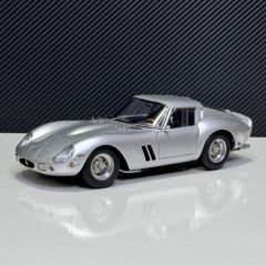 1:18 Ferrari 250 GTO Silver 1962 - CMC