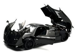 1:18 Pagani Zonda F 2005 Gloss Carbon Black - Almost Real