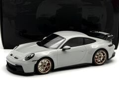 1:18 Porsche 992 GT3 Coupe 2021 Gold Wheels - Minichamps
