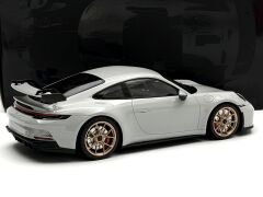 1:18 Porsche 992 GT3 Coupe 2021 Gold Wheels - Minichamps