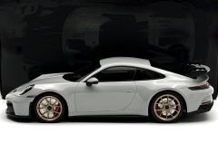 1:18 Porsche 992 GT3 Coupe 2021 Gold Wheels - Minichamps