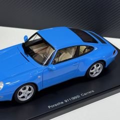 1:18 Porsche 911 (993) Carrera Bluette 1995 - Autoart