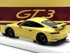 1:18 Porsche 911 991.2 GT3 2018 Racing Yellow - Minichamps Dealer