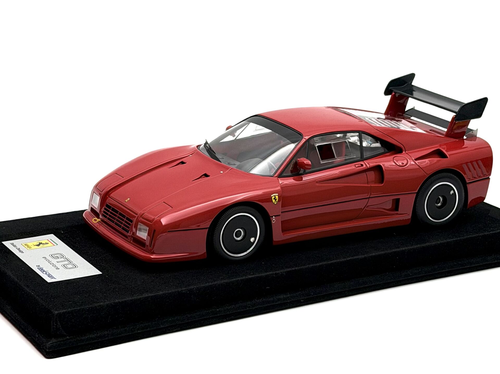 1:18 Ferrari 288 GTO Evoluzione Rosso Corsa Black Wheels - LookSmart