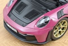 1:18 Porsche 992 GT3 RS Weissach Package 2022 Ruby Red - Norev