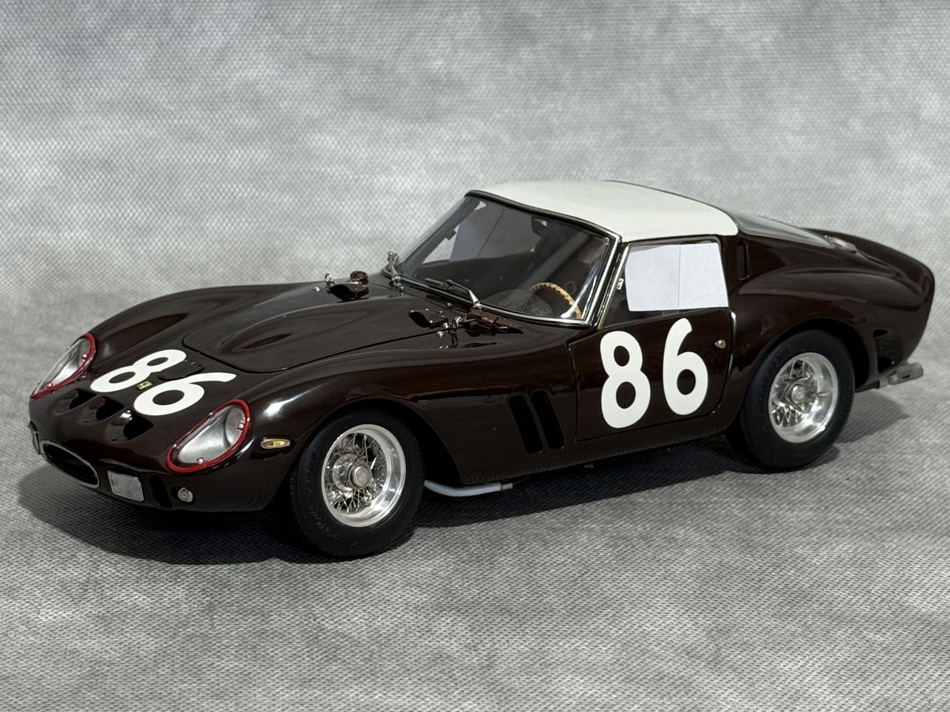 1:18 Ferrari 250 GTO Targa Florio 1962 Kahverengi - CMC Model