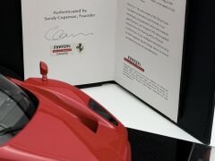1:18 Ferrari Enzo 2002 Red M5939 - Amalgam