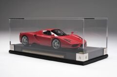 1:18 Ferrari Enzo 2002 Red M5939 - Amalgam
