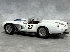 1:18 Ferrari 250 Testa Rossa Pontoon 1958 Le Mans Erickson - CMC