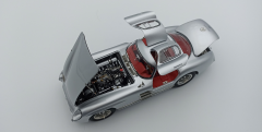 1:18 Mercedes-Benz 300 SLR Uhlenhaut 1955 Red Interior - CMC