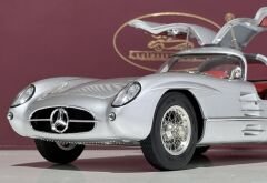 1:18 Mercedes-Benz 300 SLR Uhlenhaut 1955 Red Interior - CMC