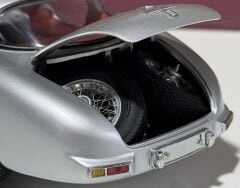 1:18 Mercedes-Benz 300 SLR Uhlenhaut 1955 Red Interior - CMC