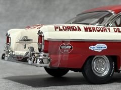 1:18 Mercury Monterey Hard Top Racing Car 1956 - Sun Star