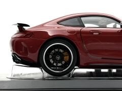 1:18 Mercedes-Benz AMG GT R 2018 Red 183452 - Norev