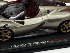 1:18 Ferrari Daytona SP3 Verde Manzoni Lucido 24 pcs - BBR Models