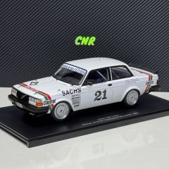 1:18 Ölçek Volvo 240 Turbo Winner 1975 DTM - Autoart Millennium